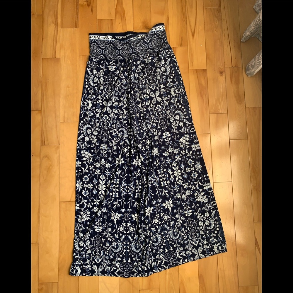 Max Studio Blue and White Floral Maxi Skirt